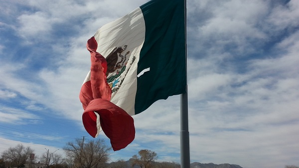 2016-02-06-megabandera-12